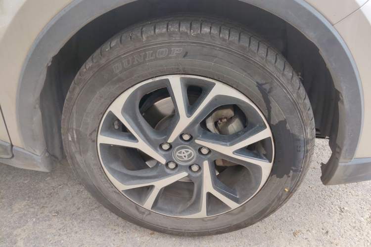 Used Toyota C-HR 2020 2.0L Leading Edition Exterior 4