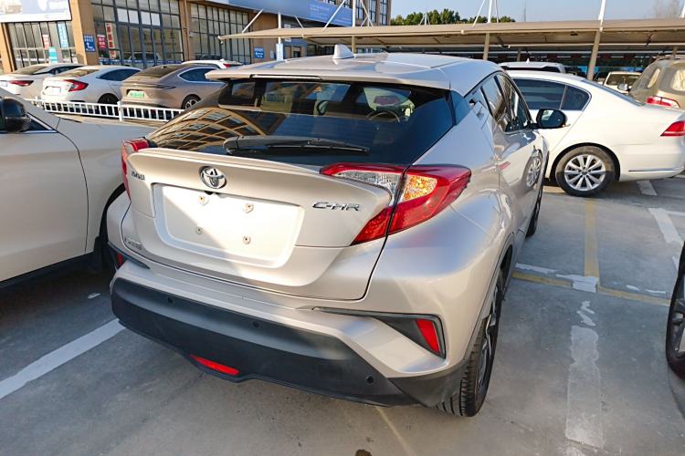 Used Toyota C-HR 2020 2.0L Leading Edition Exterior 5