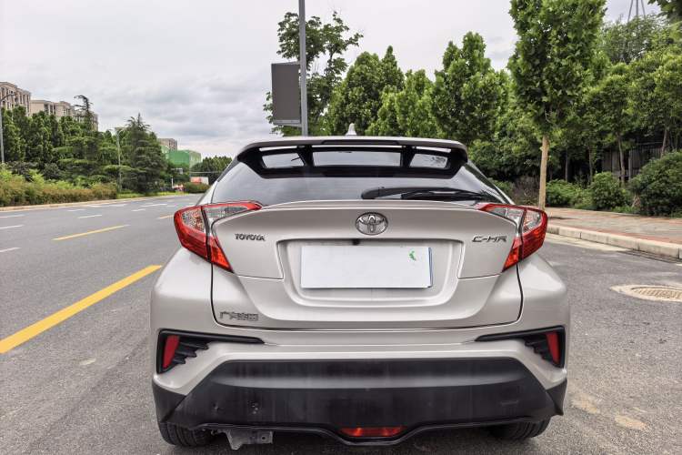 Used Toyota C-HR 2020 2.0L Leading Edition Exterior 5