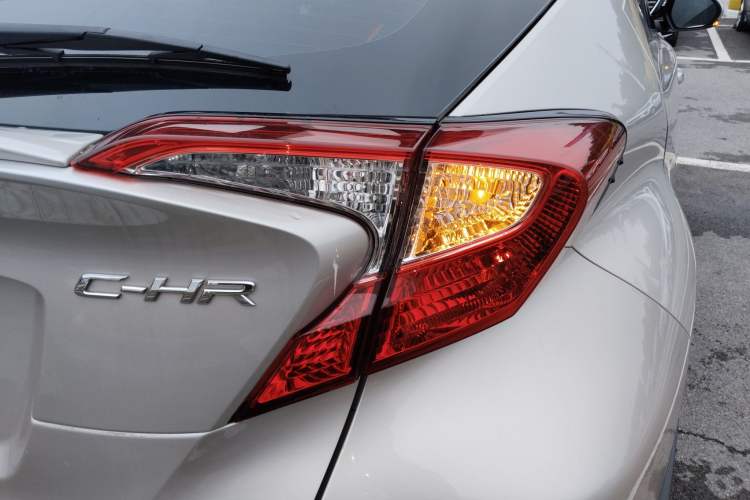 Used Toyota C-HR 2020 2.0L Leading Edition Exterior 6