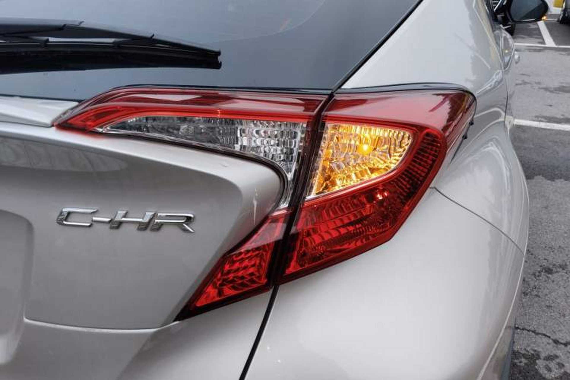 Used Toyota C-HR 2020 2.0L Leading Edition Exterior 6