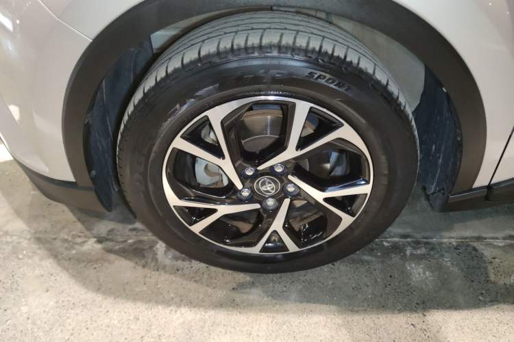Used Toyota C-HR 2020 2.0L Leading Edition Exterior 7