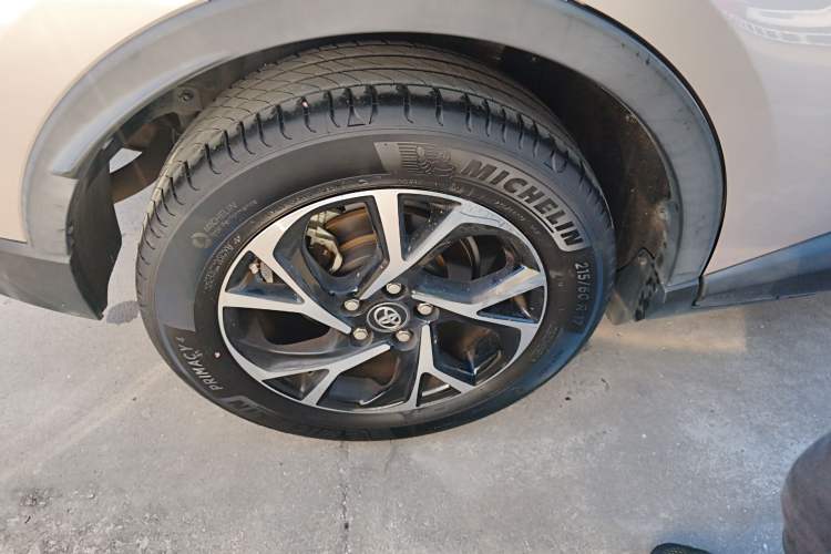 Used Toyota C-HR 2020 2.0L Leading Edition Exterior 8