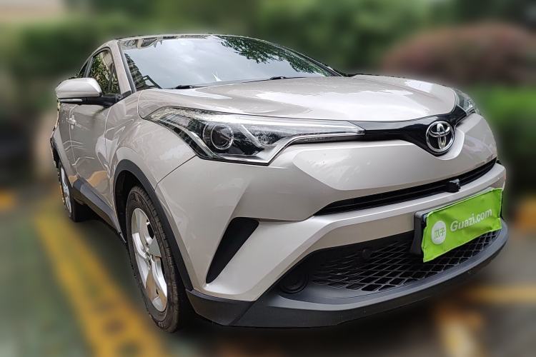 Used Toyota C-HR 2020 2.0L Elite Edition Front Right 45 Deg