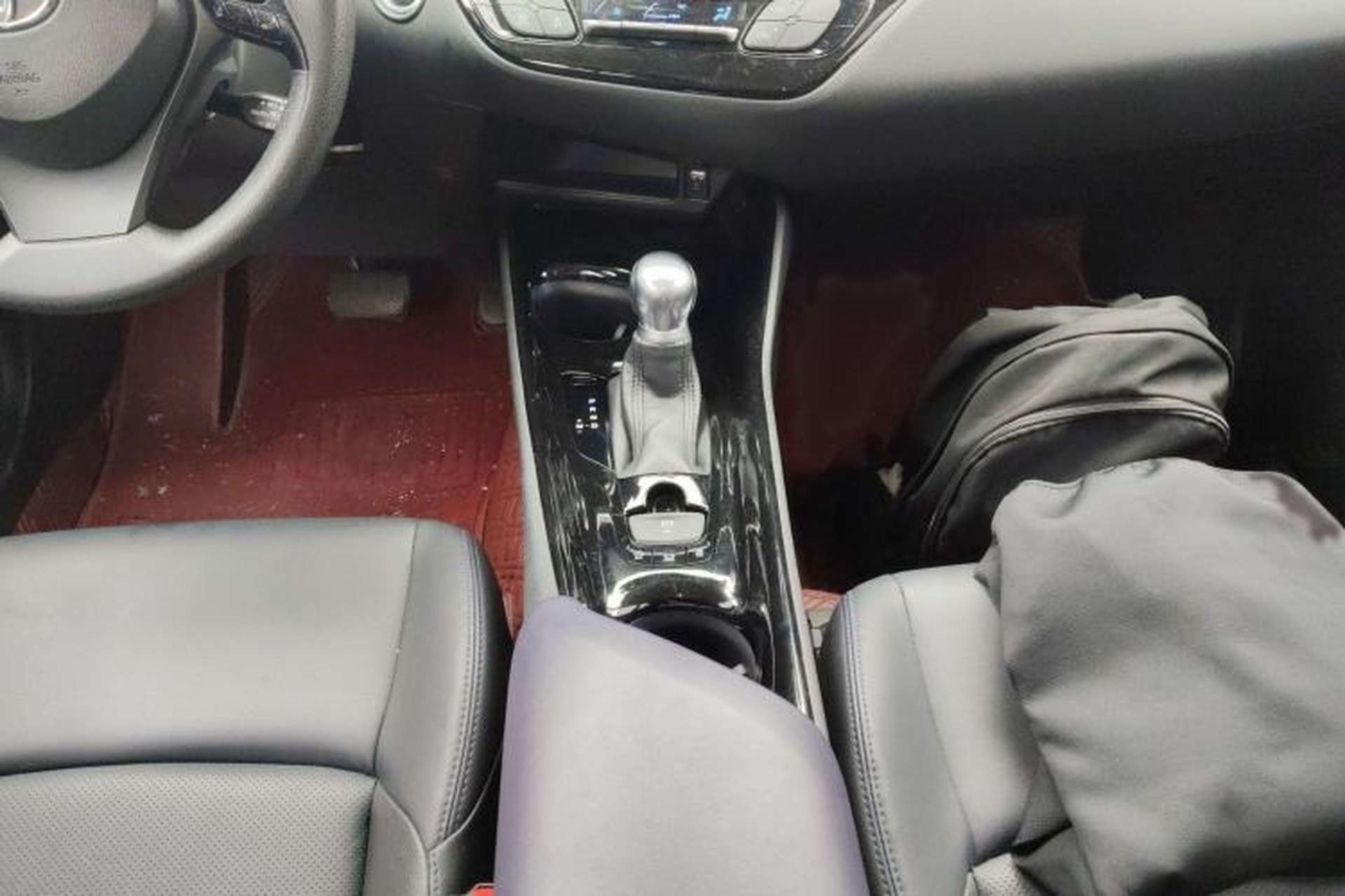 Used Toyota C-HR 2020 2.0L Leading Edition Gear Lever