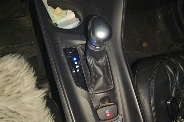 Used Toyota C-HR 2020 2.0L Comfort Edition Gear Lever