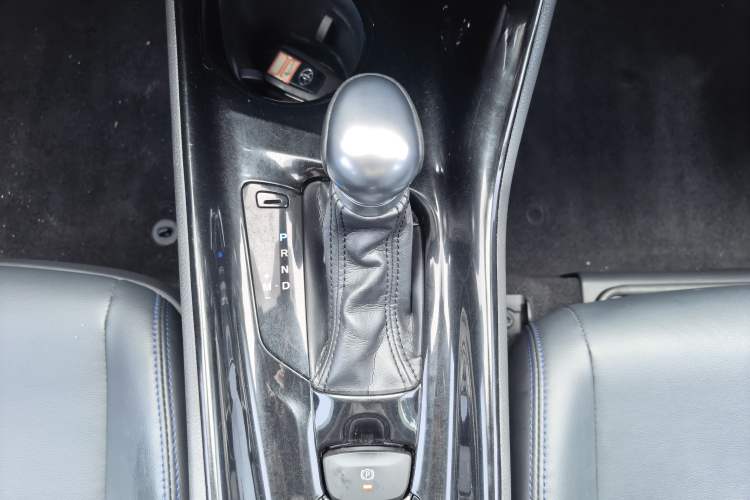 Used Toyota C-HR 2020 2.0L Leading Edition Gear Lever