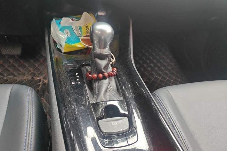 Used Toyota C-HR 2020 2.0L Leading Edition Gear Lever
