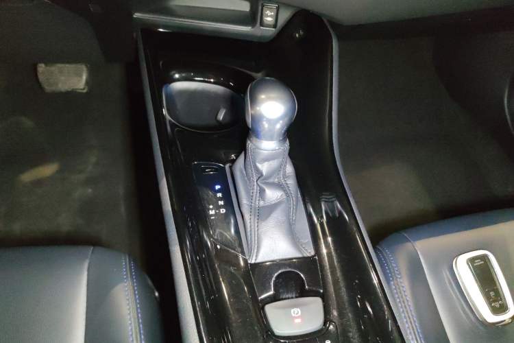 Used Toyota C-HR 2020 2.0L Leading Edition Gear Lever