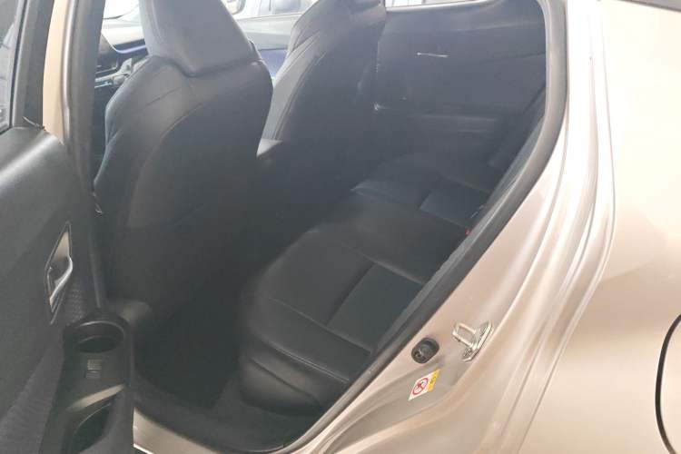 Used Toyota C-HR 2020 2.0L Leading Edition Interior 1