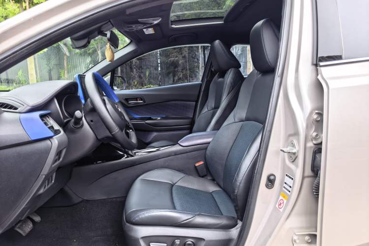 Used Toyota C-HR 2020 2.0L Leading Edition Interior 1