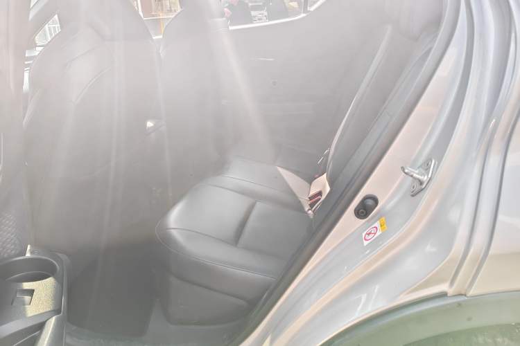 Used Toyota C-HR 2020 2.0L Leading Edition Interior 2