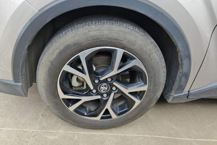 Used Toyota C-HR 2020 2.0L Leading Edition Left Front Wheel Hub