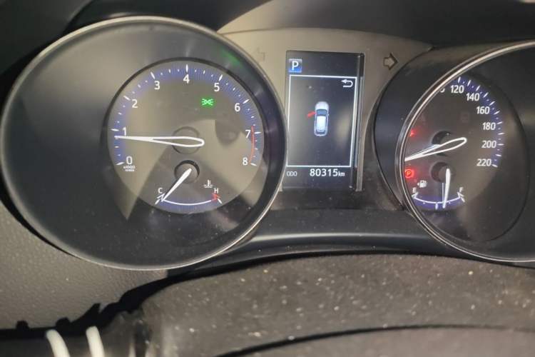 Used Toyota C-HR 2020 2.0L Comfort Edition Odometer Close Up