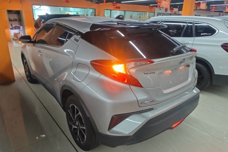 Used Toyota C-HR 2020 2.0L Leading Edition Rear Left 45 Deg