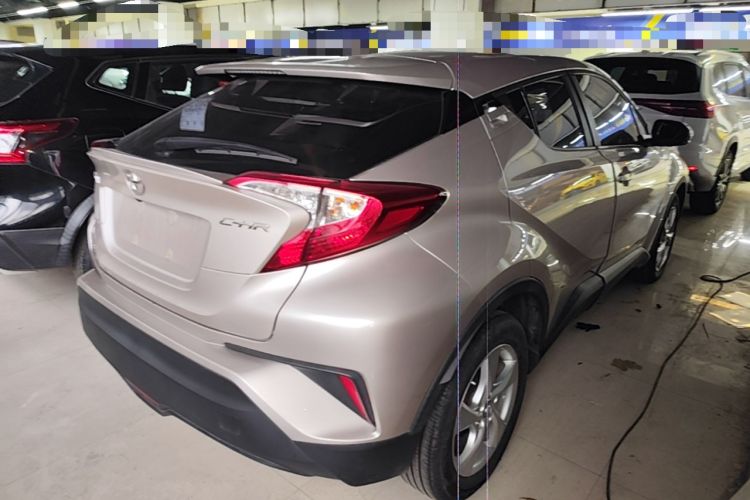 Used Toyota C-HR 2020 2.0L Elite Edition Rear Right 45 Deg