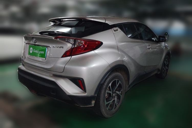 Used Toyota C-HR 2020 2.0L Leading Edition Rear Right 45 Deg