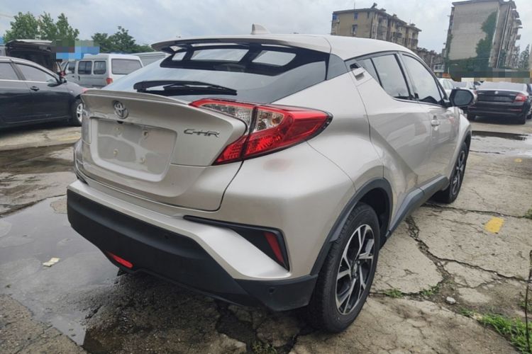 Used Toyota C-HR 2020 2.0L Leading Edition Rear Right 45 Deg