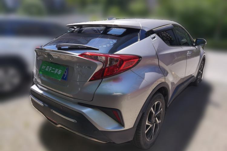 Used Toyota C-HR 2020 2.0L Leading Edition Rear Right 45 Deg