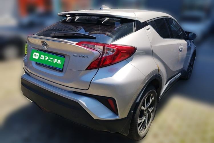 Used Toyota C-HR 2020 2.0L Leading Edition Rear Right 45 Deg