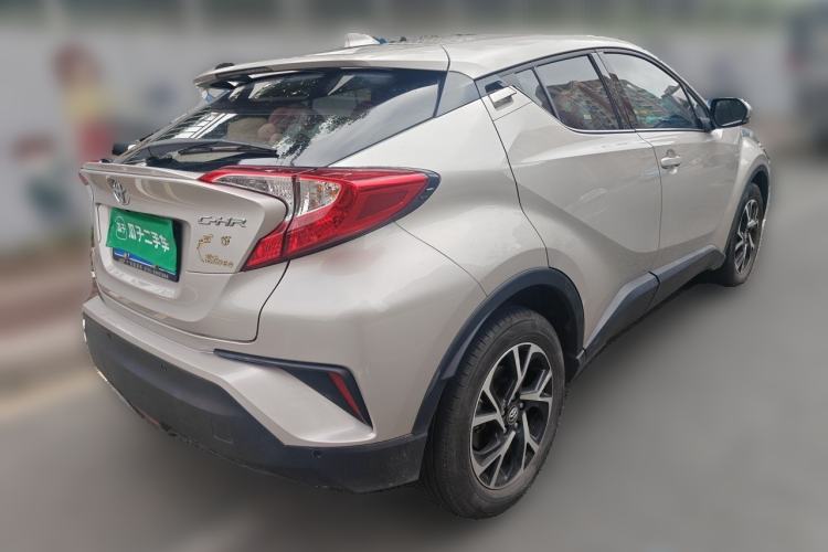 Used Toyota C-HR 2020 2.0L Leading Edition Rear Right 45 Deg