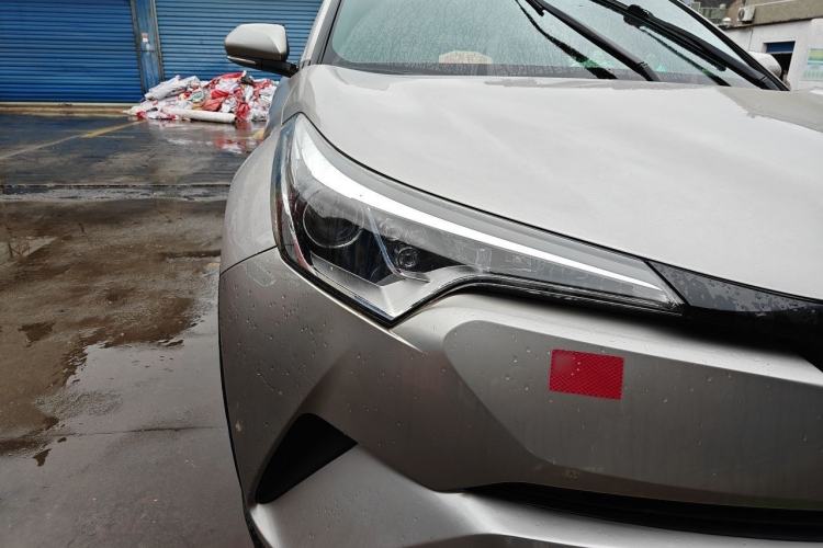 Used Toyota C-HR 2020 2.0L Leading Edition Right Front Headlight
