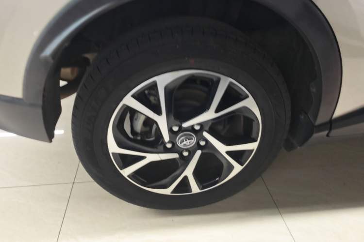 Used Toyota C-HR 2020 2.0L Leading Edition Right Rear Wheel Hub