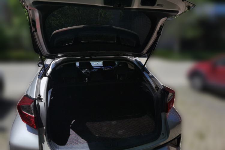 Used Toyota C-HR 2020 2.0L Leading Edition Trunk
