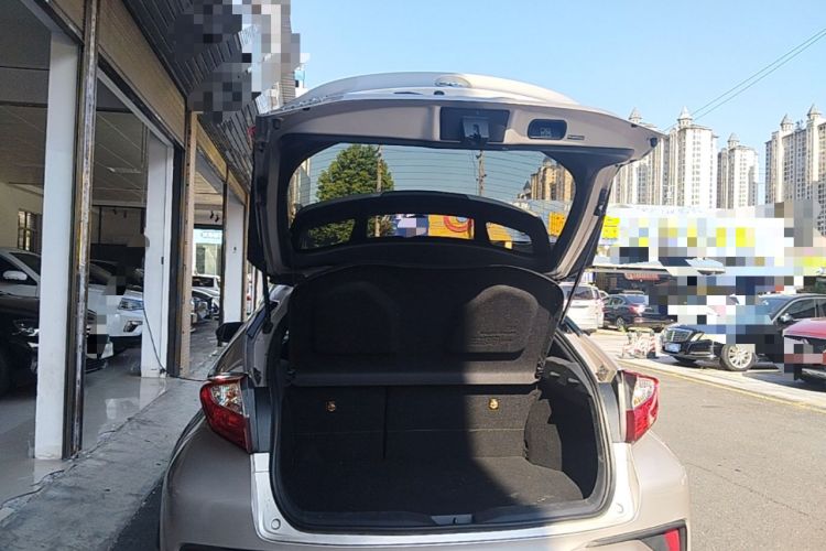 Used Toyota C-HR 2020 2.0L Leading Edition Trunk
