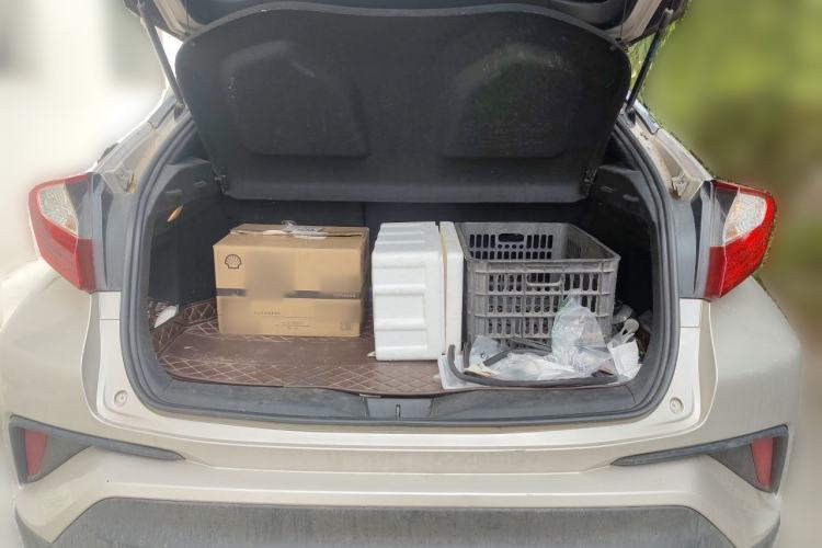 Used Toyota C-HR 2020 2.0L Leading Edition Trunk