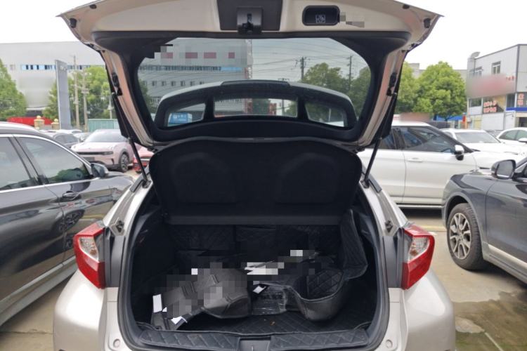 Used Toyota C-HR 2020 2.0L Leading Edition Trunk
