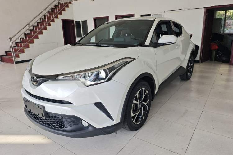 Used Toyota C-HR 2020 2.0L Leading Edition Guazi used car, China used car export, Used car for sale, Used  cars, Cheapest cars for sale