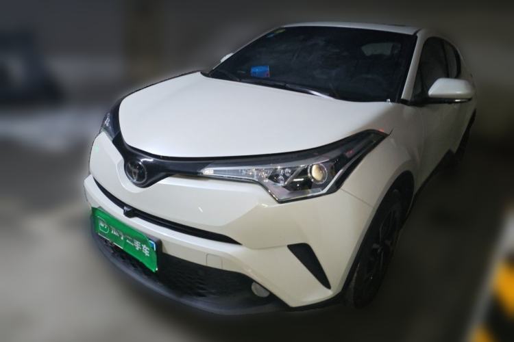 Used Toyota C-HR 2020 2.0L Leading Edition Guazi used car, China used car export, Used car for sale, Used  cars, Cheapest cars for sale