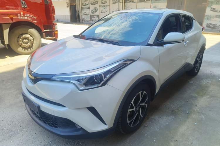 Used Toyota C-HR 2020 2.0L Leading Edition Guazi used car, China used car export, Used car for sale, Used cars, Cheapest cars for sale