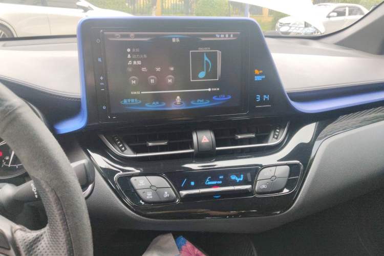 Used Toyota C-HR 2020 2.0L Leading Edition Audio And AC Panel