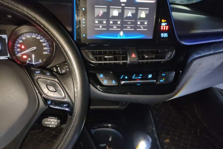 Used Toyota C-HR 2020 2.0L Leading Edition Audio And AC Panel