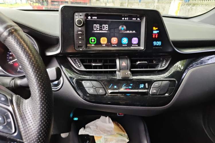 Used Toyota C-HR 2020 2.0L Comfort Edition Audio And AC Panel