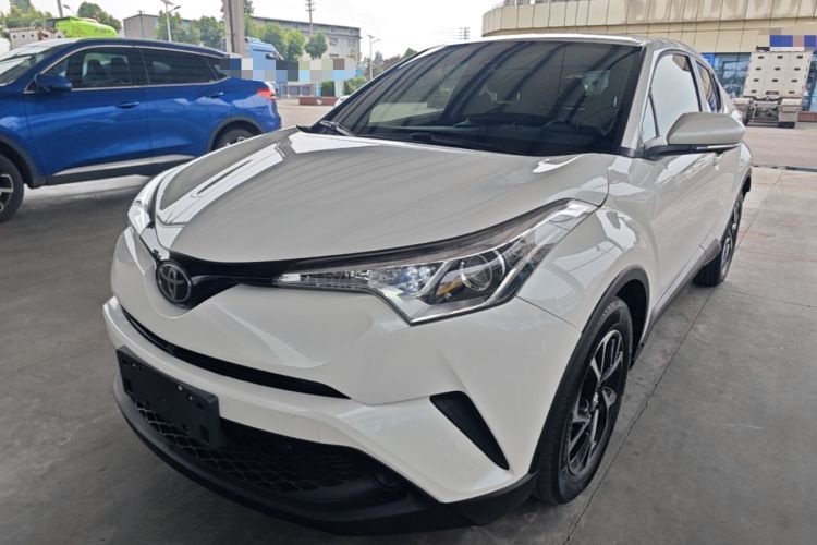 Used Toyota C-HR 2020 2.0L Comfort Edition Guazi used car, China used car export, Used car for sale, Used Toyota cars, Cheapest cars for sale
