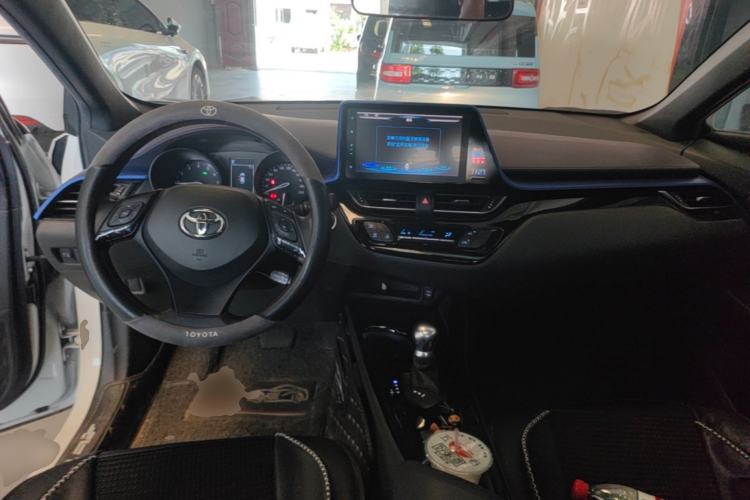 Used Toyota C-HR 2020 2.0L Leading Edition Center Console
