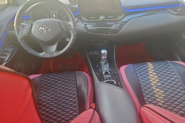 Used Toyota C-HR 2020 2.0L Leading Edition Center Console