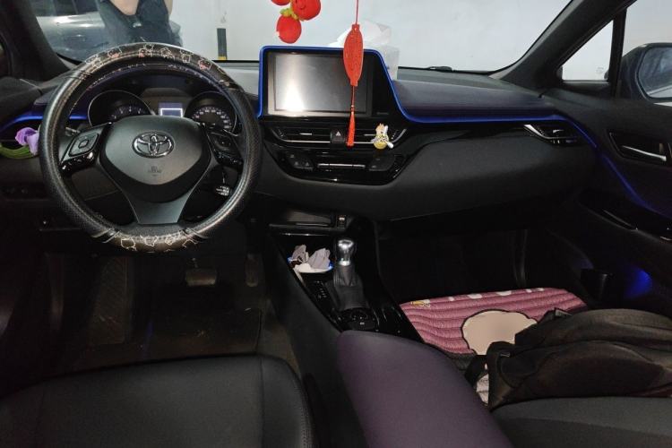 Used Toyota C-HR 2020 2.0L Leading Edition Center Console