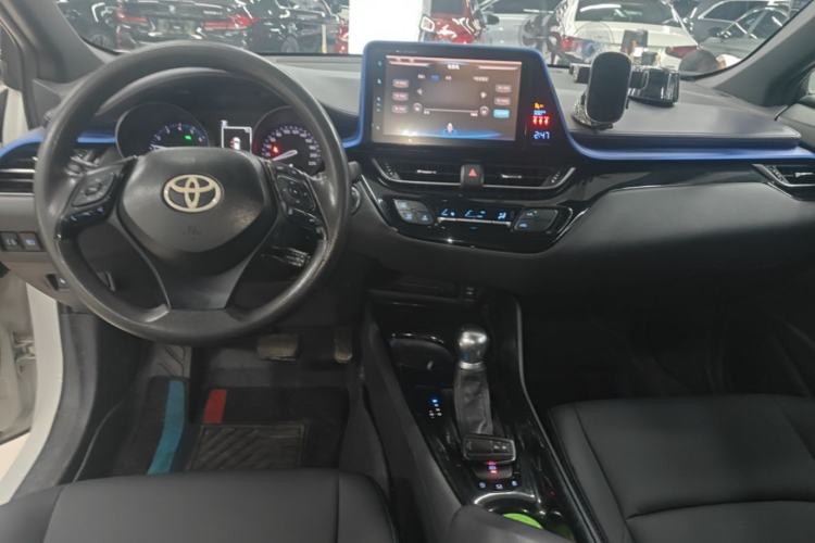 Used Toyota C-HR 2020 2.0L Leading Edition Center Console