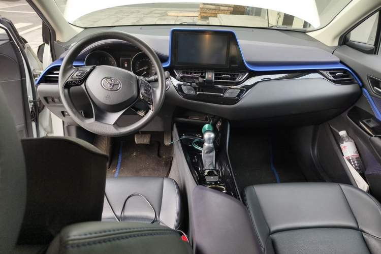 Used Toyota C-HR 2020 2.0L Leading Edition Center Console