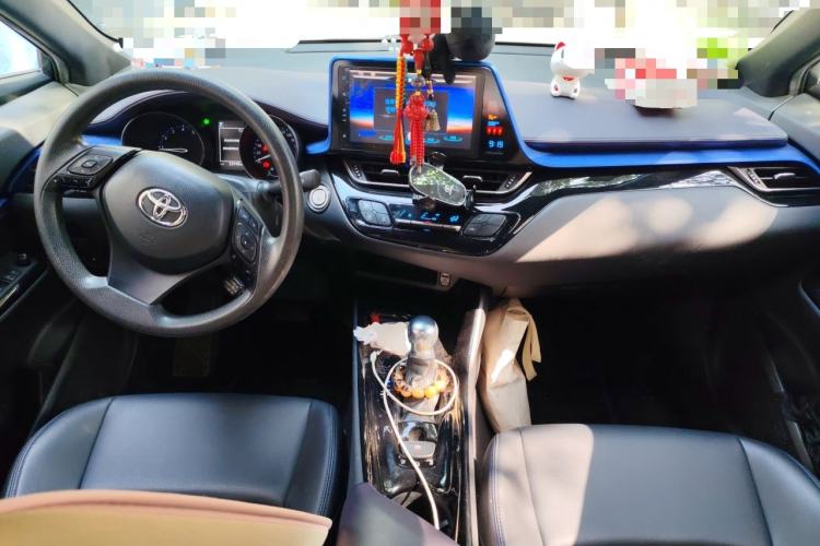 Used Toyota C-HR 2020 2.0L Leading Edition Center Console