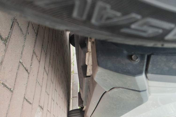 Used Toyota C-HR 2020 2.0L Leading Edition Chassis Front Left