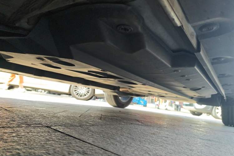 Used Toyota C-HR 2020 2.0L Leading Edition Chassis Front Left
