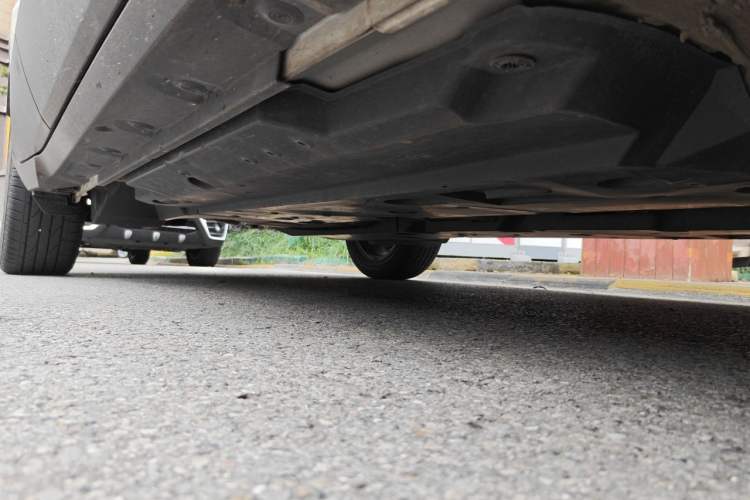 Used Toyota C-HR 2020 2.0L Leading Edition Chassis Front Right