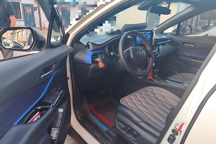 Used Toyota C-HR 2020 2.0L Leading Edition Driver Seat