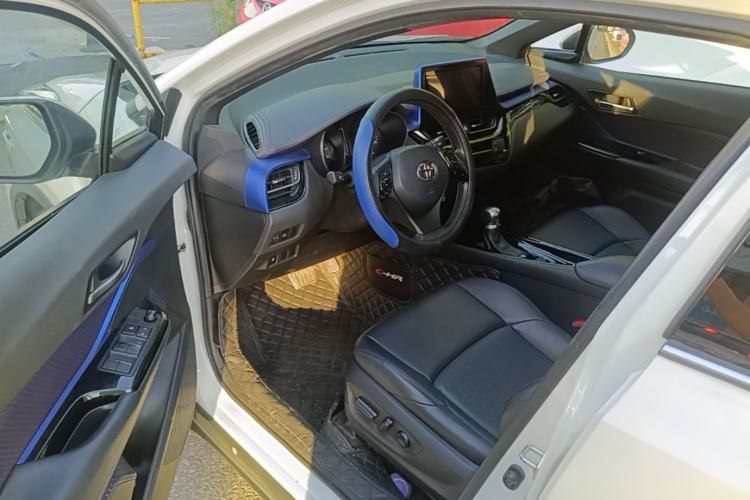 Used Toyota C-HR 2020 2.0L Leading Edition Driver Seat