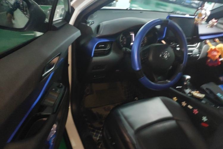 Used Toyota C-HR 2020 2.0L Leading Edition Driver Seat